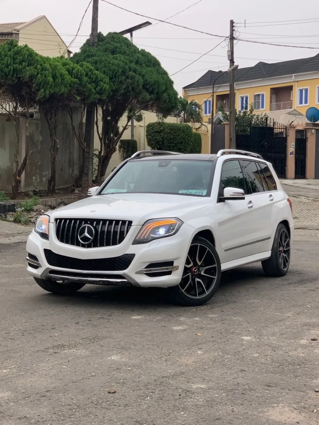 2014 Mercedes 🚘🚦 GLK350 4MATIC () for sale in Nigeria