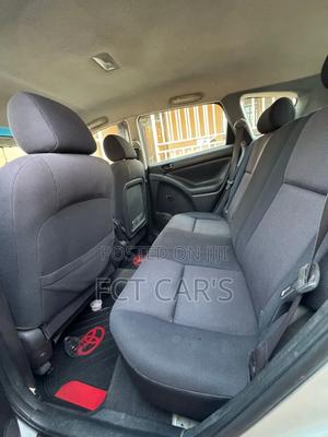 2005 Pontiac Vibe Silver for sale in Nigeria