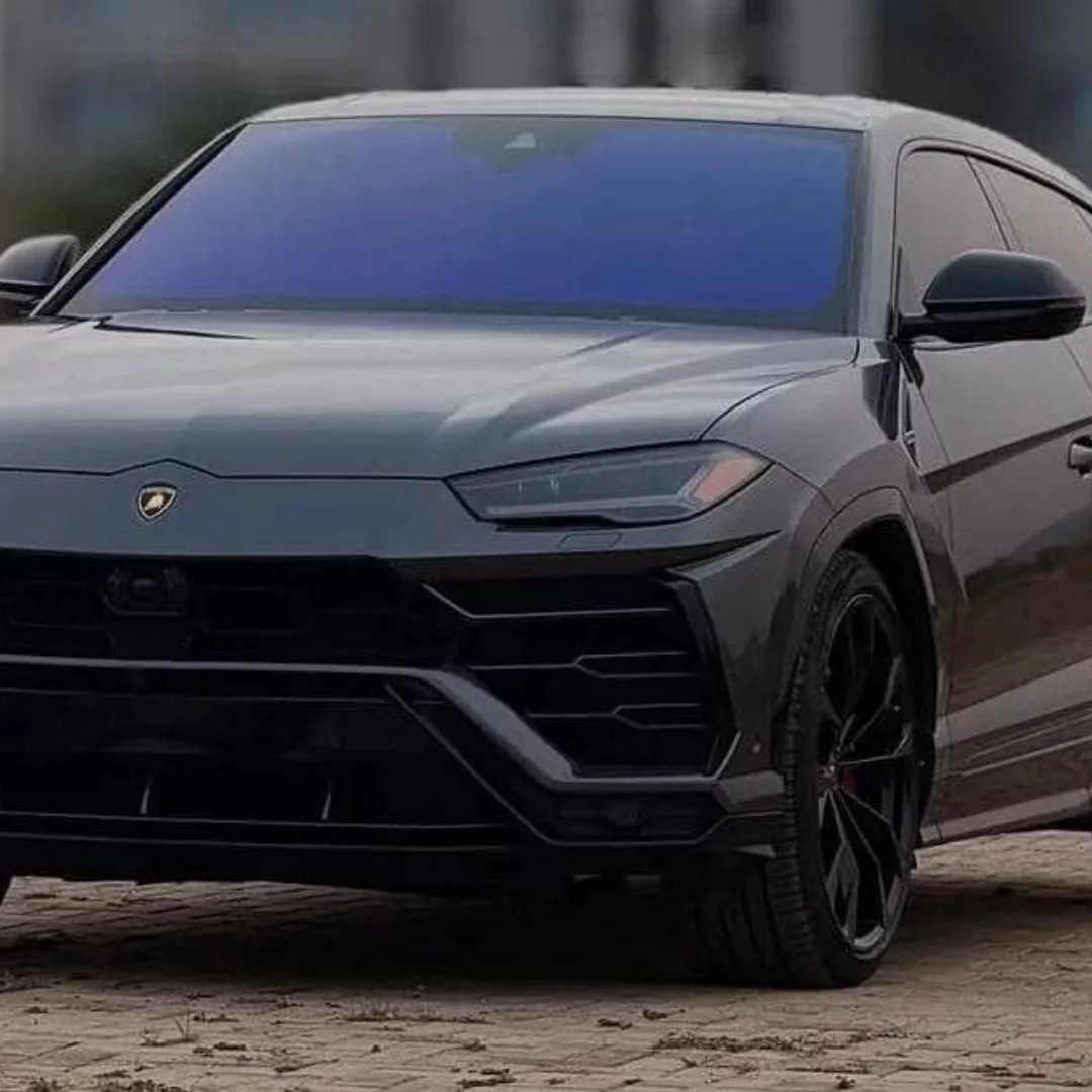 2020 LAMBORGHINI URUS (SUPER FULLEST OPTION) MODEL - FOREIGN USED WITH FULLY PAID DUTY GOING FOR ₦398M ONLY LOCATION ABU for sale in Nigeria
