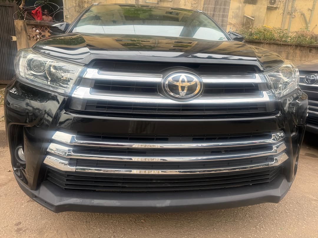 Toyota Highlander for sale in Nigeria