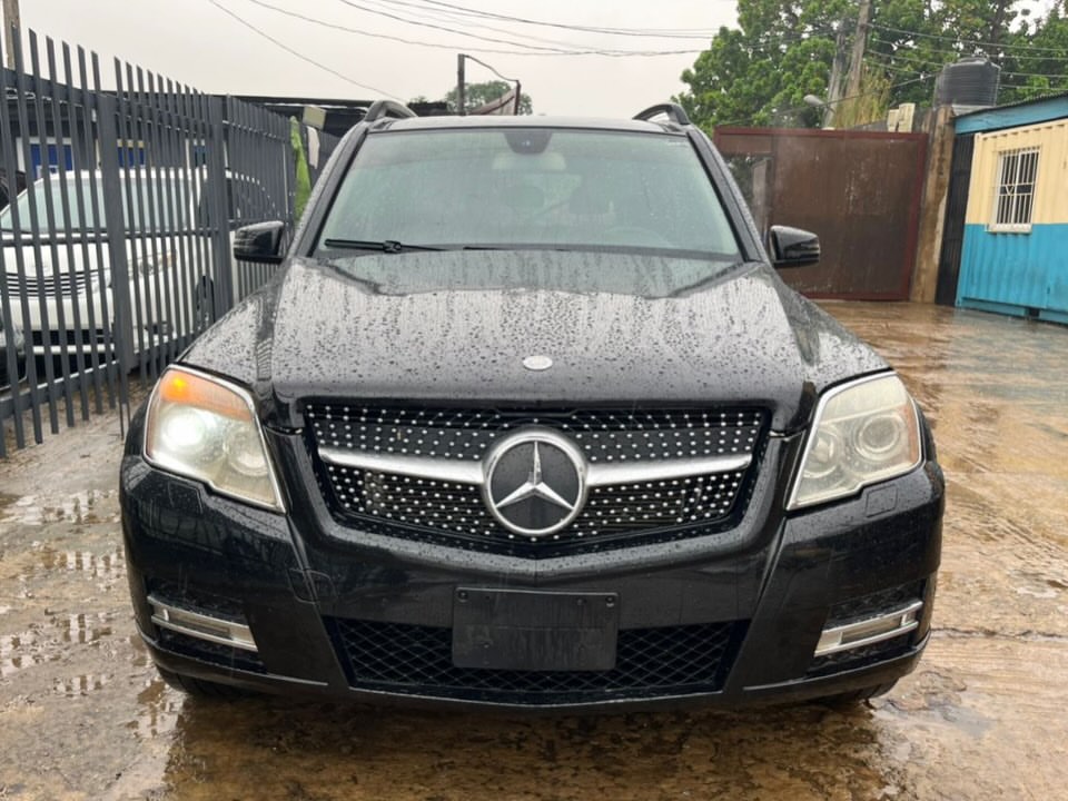2011 Mercedes (Registered‼️) GLK350 4matic with pano, full option, In super sound & mint state. Buy and travel ! for sale in Nigeria