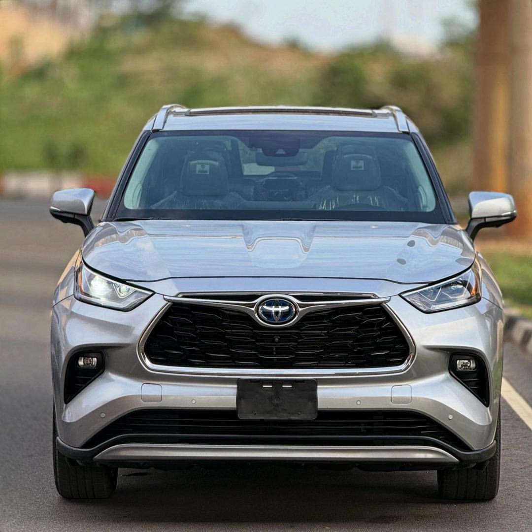 2023 Toyota Highlander for sale in Nigeria