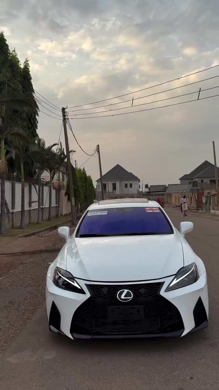 Lexus EXTREMELY CLEAN USED IS250 UPGRADED \nPRICE 7.5M\nLOCATION KOGI STATE for sale in Nigeria