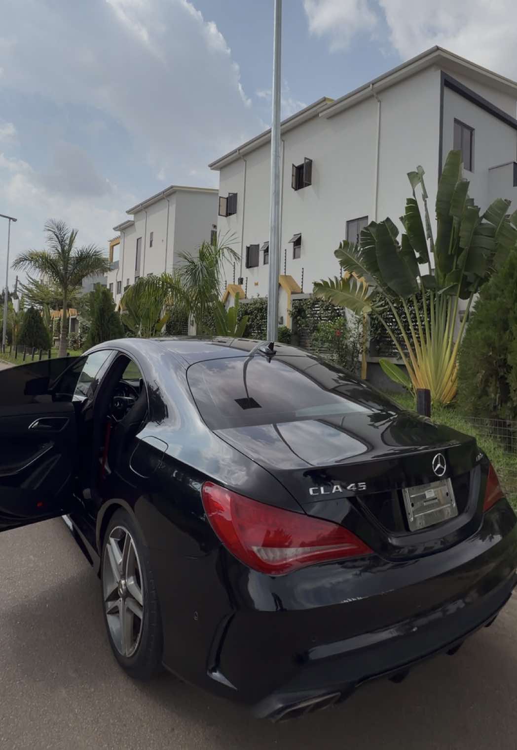 2015 Mercedes FOREIGN USED CLA 45 //AMG GOING FOR JUST 32.5M BLACK ON BLACK for sale in Nigeria