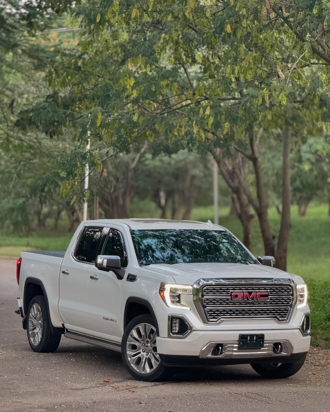 2021 GMC Good Deal ‼️‼️‼️ for sale in Nigeria